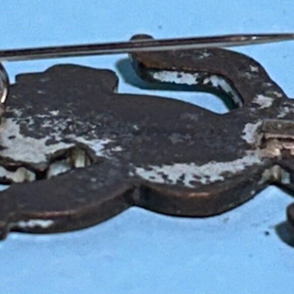 Vintage-Rare KRAZY KAT playing Banjo enameled figural brooch.ca 1920's - Picture 3 of 3